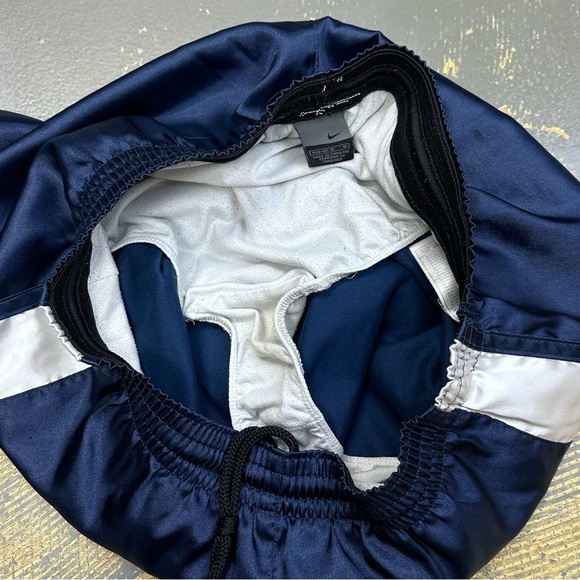 Nike Team Soccer Shorts Navy Blue Vintage Shiny Medium White Grey Tag - Picture 6 of 13